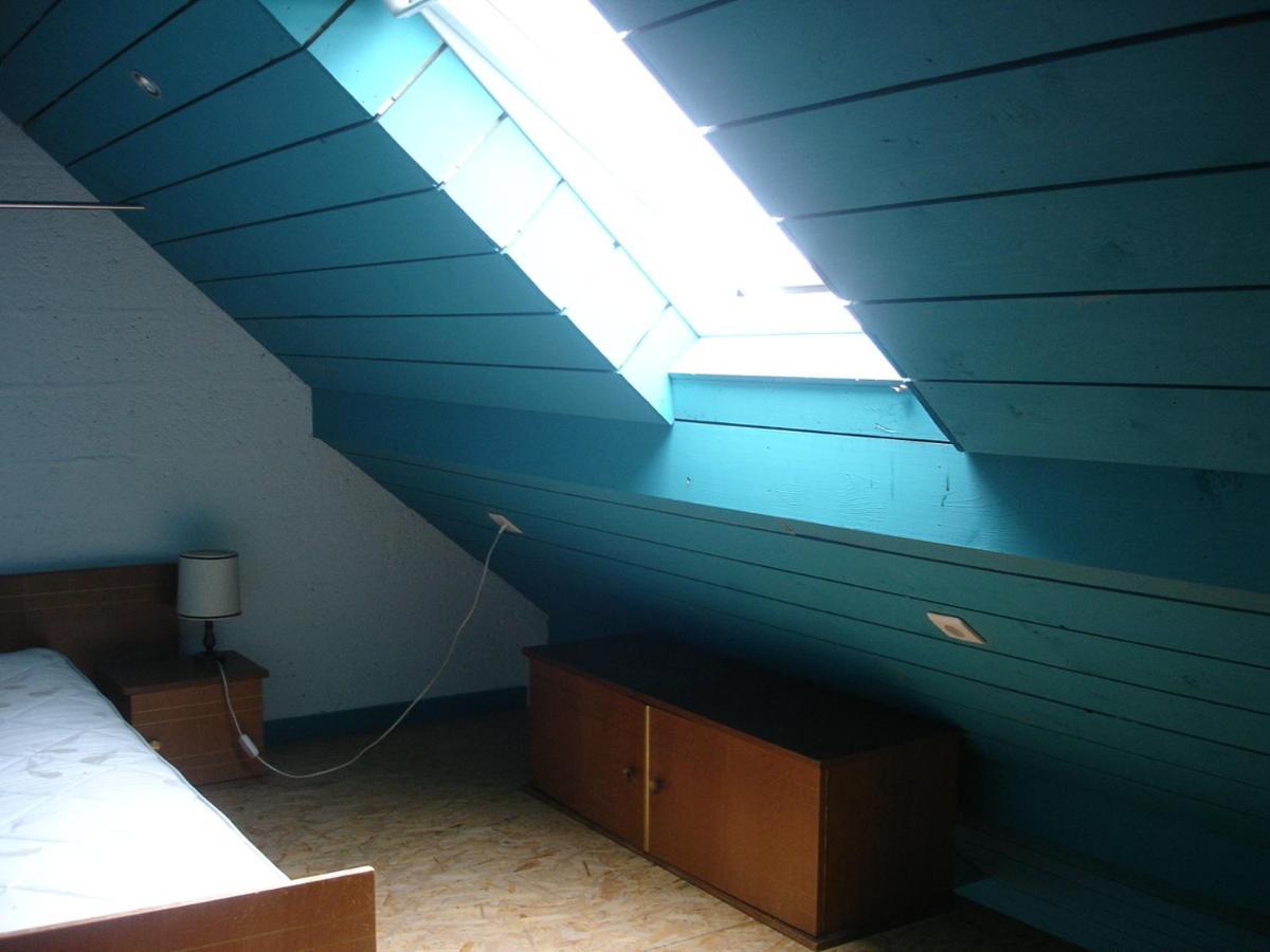 L'Appartement & Dortoir Chez Jean-Luc Baelen Bagian luar foto